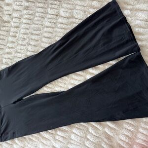 Fabletics Oasis PureLuxe High-Waisted Pocketed Kick Flare Leggings XL Black